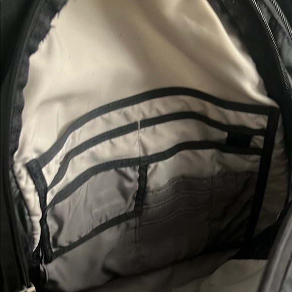 The North Face Black Men's Backpack - Picture 7 of 7